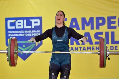 Stephany de Asssis, levantamento de peso