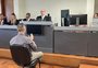 Em julgamento do pai, delegado diz que crianças foram mortas uma a uma; previsão é de que júri dure três dias 