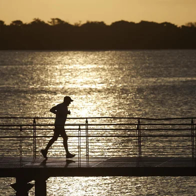 PORTO ALEGRE, RS, BRASIL - 2025.03.06 - Últimos dias de calor em Porto Alegre antes da chegada de uma frente fria que deve baixar a temperatura. (Foto: André Ávila/ Agência RBS)<!-- NICAID(15990249) -->