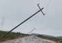 Mais de 100 postes caem e quase mil clientes seguem sem energia em Santa Vitória do Palmar