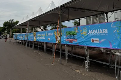 Divulgação / Prefeitura de Jaguari Estrutura montada para o Carnaval de Jaguari, na Região Central (13/2/26)