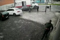 Mecânico morre atropelado por caminhão após conserto em Novo Hamburgo<!-- NICAID(16082968) -->