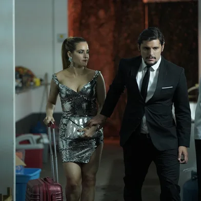 Reação em Cadeia, filme dirigido por Marcio Garcia com Bruno Gissoni e Monique Alfradique<!-- NICAID(14890384) -->
