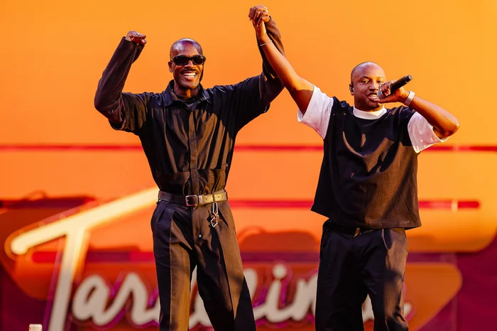 Para celebrar uma década da turnê Tardezinha, Thiaguinho lança álbum temático | GZH