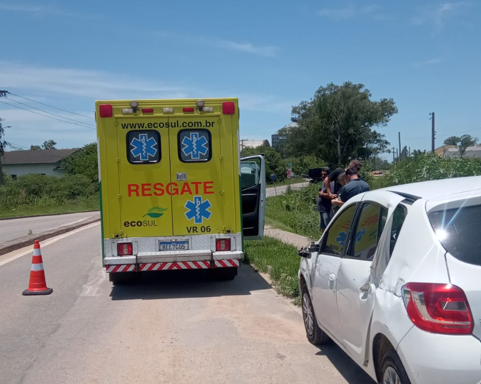 Colis&atilde;o entre caminh&atilde;o e carro &eacute; registrada na BR-116, em Pelotas