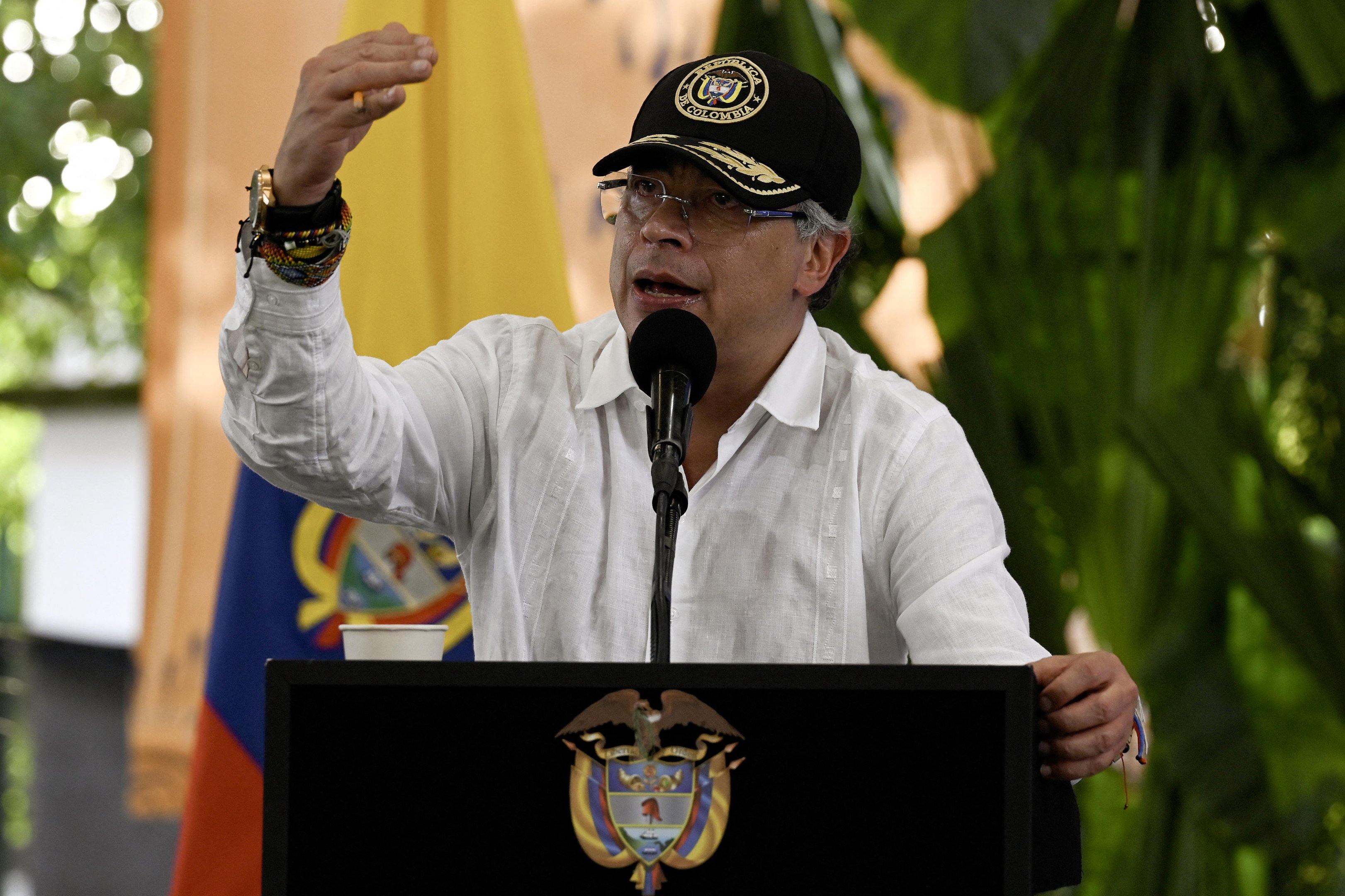 Presidente colombiano diz que voltar&aacute; "a pegar em armas" diante de amea&ccedil;as de Trump