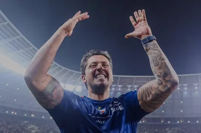 Técnico Thiago Carpini comemora título do estadual pelo Fortaleza.<!-- NICAID(16244689) -->