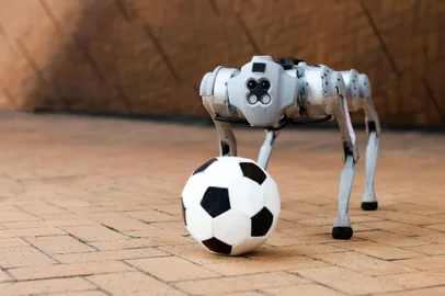 Robô que faz dribles. Foto: MIT CSAIL / Divulgação<!-- NICAID(15405544) -->