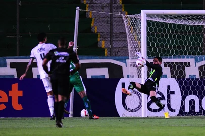 CAXIAS DO SUL, RS, BRASIL, 02/02/2023. Juventude x Avenida, jogo válido pela quarta rodada da primeira fase do Campeonato Gaúcho (Gauchão 2023) e realizado no estádio Alfredo Jaconi. (Porthus Junior/Agência RBS)<!-- NICAID(15339177) -->