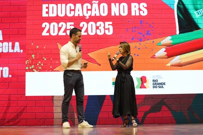 Programa do governo estadual: Jovem na EscolaGovernador Eduardo Leite e a secretária da Educação, Raquel Teixeira.<!-- NICAID(15979222) -->
