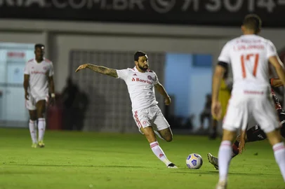 SALVADOR, BA, BRASIL - 03.06.2021 - O Inter visita o Vitória no Barradão, pelo jogo de ida da terceira fase da Copa do Brasil.<!-- NICAID(14800509) -->