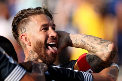 PASADENA, CALIFORNIA - JUNE 17: Sergio Ramos #93 of CF Monterrey celebrates scoring his team's first goal during the FIFA Club World Cup 2025 group E match between CF Monterrey and FC Internazionale Milano at Rose Bowl Stadium on June 17, 2025 in Pasadena, California.   Stu Forster/Getty Images/AFP (Photo by Stu Forster / GETTY IMAGES NORTH AMERICA / Getty Images via AFP)<!-- NICAID(16062350) -->