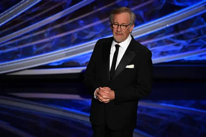 92nd Annual Academy Awards - ShowUS director Steven Spielberg speaks onstage during the 92nd Oscars at the Dolby Theatre in Hollywood, California on February 9, 2020. (Photo by Mark RALSTON / AFP)Editoria: ACELocal: HollywoodIndexador: MARK RALSTONSecao: cinema industryFonte: AFPFotógrafo: STF<!-- NICAID(14786369) -->