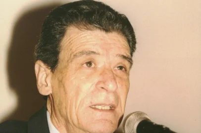 Morreu nesta terça-feira (12), em Porto Alegre, o médico e ex-professor César Amaury Ribeiro da Costa, aos 92 anos. Nascido em Lages, Santa Catarina, ele era especialista em Nefrologia, área da Medicina voltada a estudos sobre os rins.<!-- NICAID(15538516) -->