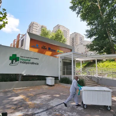 Anexo do Hospital Independência, em Porto Algre, seguirá atendendo exclusivamente covid até abril de 2021. Prefeitura de Porto Alegre renvou o convênio.<!-- NICAID(14676817) -->