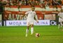 Dupla de volantes do Inter preocupa para encarar o Coritiba