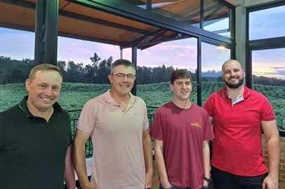 Alexandra Baldisserotto / Divulgação Nova diretoria da Revinsul. Da esq p direita: Márcio Sirtoli, Fernando Milani, Luiz Rossato e Douglas Santini. <!-- NICAID(16166493) -->