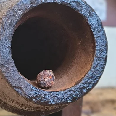 Munição é descoberta no interior de canhões do Museu de História Julio de Castilhos. As balas foram achadas em meio ao trabalho de limpeza que faz parte das obras de restauro e ampliação do museu, realizadas com recursos do Estado.<!-- NICAID(16023218) -->