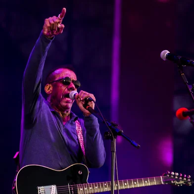 PORTO ALEGRE, RS, BRASIL, 02-04-2017. Projeto da Nívea homenageia o cantor com show gratuito. Além de Ben Jor, também se apresentam Skank e Céu. (FOTO: ANDERSON FETTER/AGÊNCIA RBS)Indexador: Anderson Fetter<!-- NICAID(12829900) -->