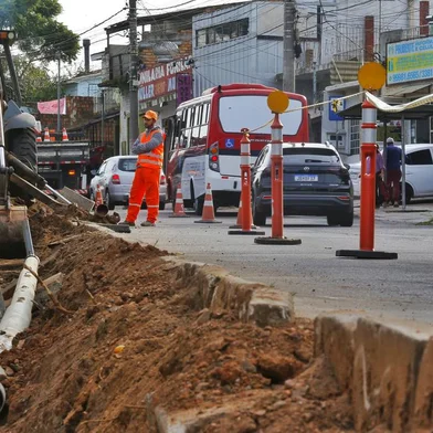Programa de requalificação de pavimentos da prefeitura de Porto Alegre completa 3 anos com diferentes níveis de conclusão de obras ao longo da cidade.Na imagem, AVENIDA EDUARDO PRADO<!-- NICAID(15442231) -->
