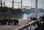 Reapresentação do Grêmio é marcada por protesto de torcedores e apedrejamento de ônibus