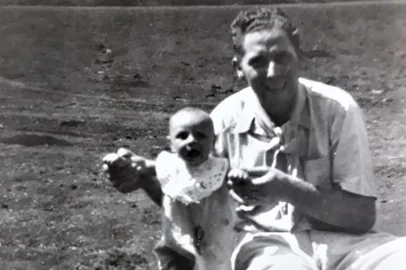 Hugo André Londero, o Tio Hugo, com o filho<!-- NICAID(14960232) -->