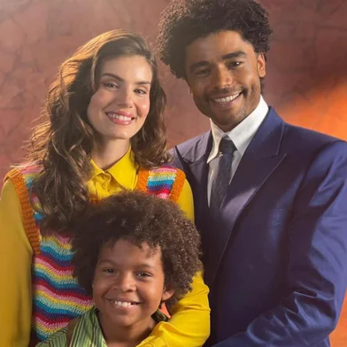Camila Queiroz, Diogo Almeida e Levi Asaf nos bastidores de 'Amor Perfeito'.<!-- NICAID(15378288) -->
