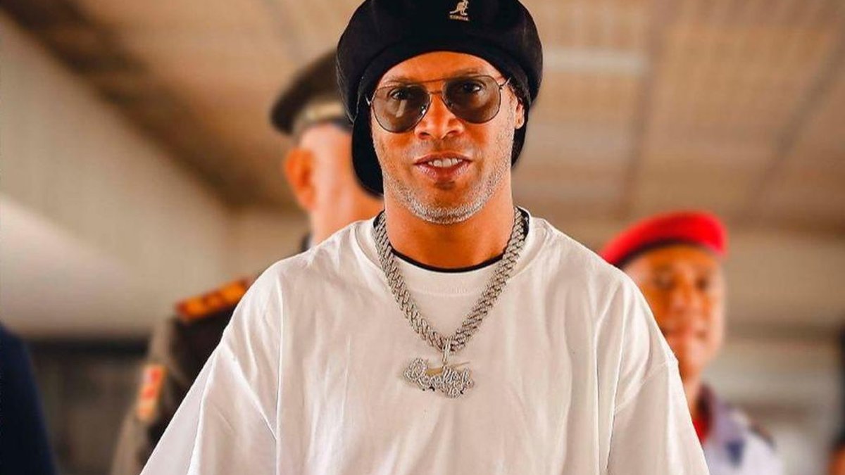 ronaldinho gaúcho vai voltar a jogar