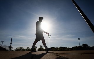 PORTO ALEGRE, RS, BRASIL - 2025.02.24 - Nova onda de calor chega ao Estado elevando a temperatura. (Foto: André Ávila/ Agência RBS)Indexador: Andre Avila<!-- NICAID(15983063) -->