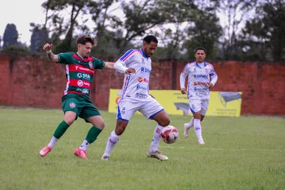 Tiago Muniz / Triunfo Esportes,Divulgação Brasil-Far 1x0 Apafut pela Divisão de Acesso, na 11ª rodada das Castanheiras.<!-- NICAID(16364928) -->