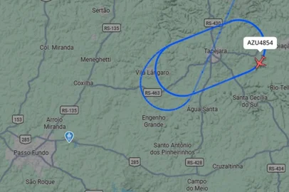 Flight Radar / Reprodução Neblina provoca cancelamentos, desvios e atrasos em voos no Aeroporto de Passo Fundo<!-- NICAID(16288197) -->