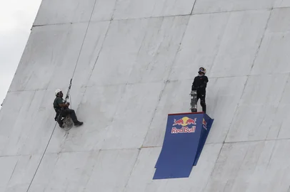 PORTO ALEGRE, RS, BRASIL, 19-09-2025: Em mais um dia de testes, Sandro Dias, o mineirinho, desce na rampa construída pela Red Bull, no CAFF. Foto: André Ávila/Agência RBS<!-- NICAID(16128612) -->