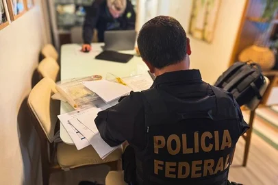Polícia Federal deflagra segunda fase da Operação Compliance Zero, com Daniel Vorcaro como principal alvo.