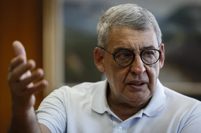 Porto Alegre, RS, Brasil, 26-12-2024: O prefeito de Porto Alegre, Sebastião Melo, concede entrevista em seu gabinete no Centro Administrativo Municipal. Foto: Mateus Bruxel / Agência RBSIndexador: MATEUS BRUXEL<!-- NICAID(15942758) -->