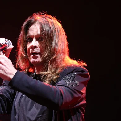 PORTO ALEGRE, RS, BRASIL, 09-10-2013: A banda britânica de heavy metal BLACK SABBATH apresenta o show da turnê mundial Reunion, no palco da FIERGS. O repertório com 17 músicas (veja ao lado) que Ozzy Osbourne (vocal), 64, Tony Iommi (guitarra), 65, e Geezer Butler (baixo), 64, escolheram para a turnê garante cerca de uma hora e meia de show, com War Pigs, Iron Man e Paranoid, entre outras hinos obrigatórios, e quatro novas canções do aclamado álbum "13" (Universal Music), lançado em junho deste ano. (Foto: Bruno Alencastro/Agência RBS, SEGUNDO CADERNO)<!-- NICAID(9852113) -->