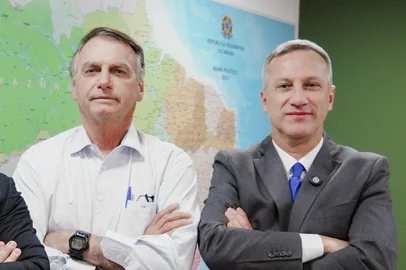 Luciano Zucco, Jair Bolsonaro e Sanderson<!-- NICAID(16057643) -->