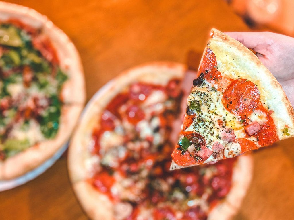 Bella Pizza comemora dez anos servindo o mais variado rodízio da cidade
