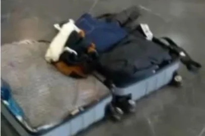O consultor comercial Neferson Martins, de 28 anos, registrou, na última terça-feira, uma ocorrência relatando ter sido vítima de preconceito racial em um hotel de Caxias do Sul. Segundo o relato aos policiais, Martins afirma que foi expulso do hotel Axten, da rede Travel Inn, sem motivo declarado, mesmo com a estadia paga até o final do mês. <!-- NICAID(14927416) -->