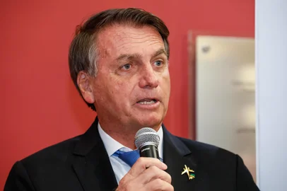 “Amazônia não pega fogo” diz Bolsonaro a investidores árabes em Dubai<!-- NICAID(14941078) -->