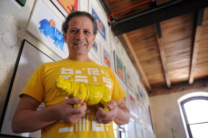 CAXIAS DO SUL, RS, BRASIL, 23/06/2019 - Nobel da Literatura Infantil, ilustrador Roger Mello participa de oficinas em Caxias do Sul. (Marcelo Casagrande/Agência RBS)<!-- NICAID(14133620) -->