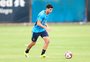 Mesmo fora da final do Gauchão, volante reinicia treinos antes do elenco do Grêmio