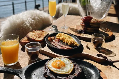 brunch , orla do guaiba , cais maua , embarcadero , porto alegre, destemperados, novidade<!-- NICAID(14788140) -->