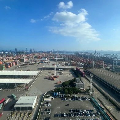 Porto de Schenzen<!-- NICAID(15919691) -->