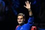Switzerland's Roger Federer waves after a practice session ahead of the 2022 Laver Cup at the O2 Arena in London on September 22, 2022. (Photo by Glyn KIRK / AFP) / RESTRICTED TO EDITORIAL USEEditoria: SPOLocal: LondonIndexador: GLYN KIRKSecao: tennisFonte: AFPFotógrafo: STR<!-- NICAID(15214055) -->