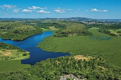 Parque Saint Hilaire está localizado em Porto Alegre e Viamão
