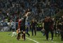 Entenda por que Roger Machado teve de sair de campo após expulsão de auxiliar no Gre-Nal