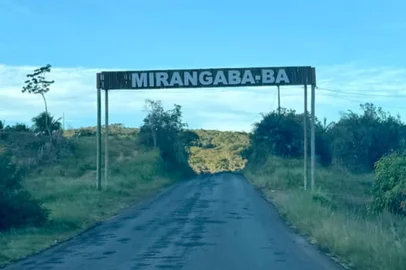 Pórtico da cidade de Mirangaba, na Bahia. Foto: Fabrício Carpinejar/Arquivo Pessoal<!-- NICAID(16222748) -->