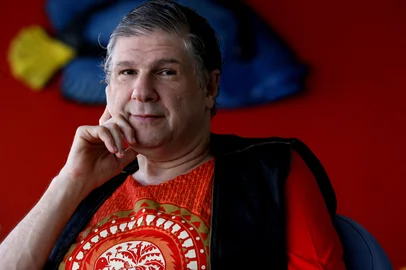 Silvio TendlerBrasil, Rio de Janeiro, RJ, 08/08/2007. O cineasta Silvio Tendler concede entrevista exclusiva em sua residência, no Rio de Janeiro. - Crédito:NELSON PEREZ/ESTADÃO CONTEÚDO/AE/Codigo imagem:93845Editoria: CIDLocal: RIO DE JANEIROIndexador: NELSON PEREZFonte: AGE-ESTADÃO CONTEÚDO<!-- NICAID(16117853) -->