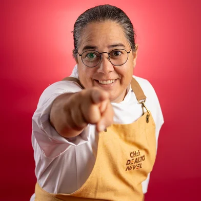 A chef de cozinha gaúcha Arika Messa participa do reality show Chef de Alto Nível da TV Globo. É professora do Senac Gramado e vive em Canela, na Serra.<!-- NICAID(16094636) -->