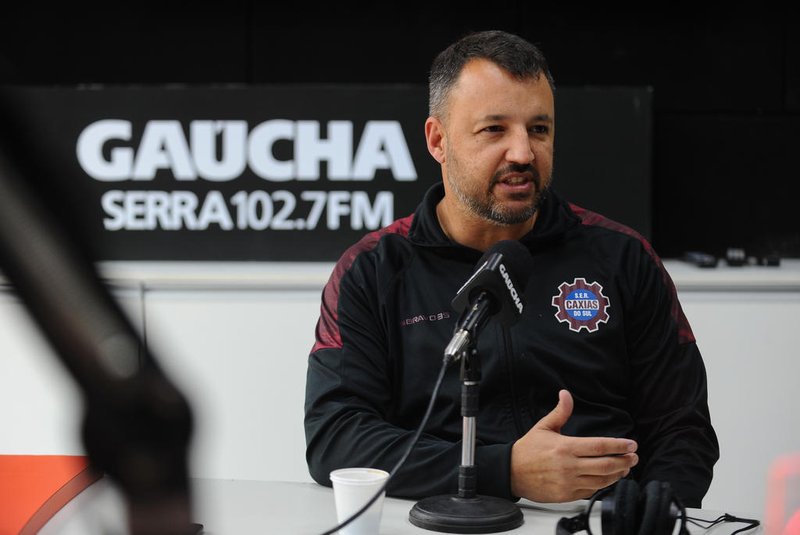 CAXIAS DO SUL, RS, BRASIL, 13/10/2023. João Corrêa, gerente de futebol do Caxias em entrevista para o Podcast Paixão Ca-Ju. (Bruno Todeschini/Agência RBS)Indexador: BTK<!-- NICAID(15568724) -->